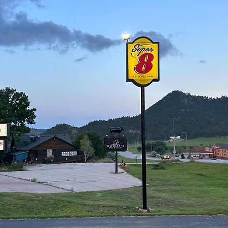 Super 8 By Wyndham Hot Springs Motel Exterior photo